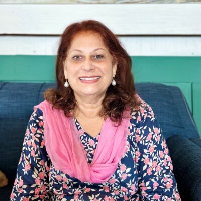 Portrait of Dr. Urusa Fahim
